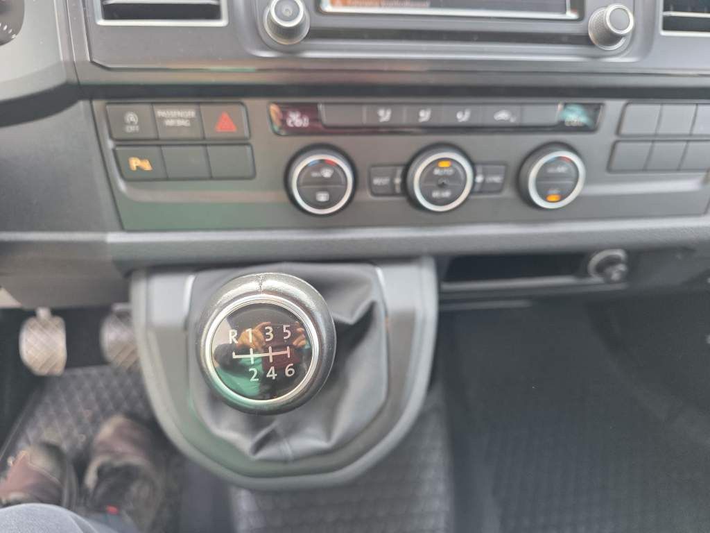 Fahrzeugabbildung Volkswagen T6 Caravelle,9 Sitzer,langer Radts.,Mwst. auswb.