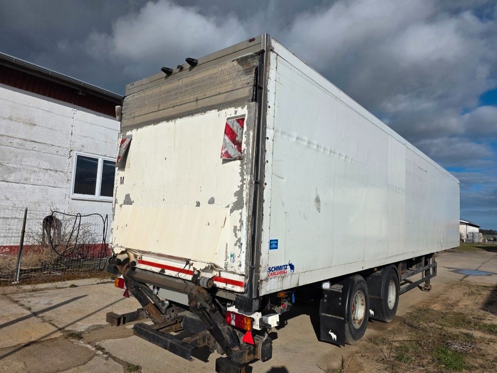 Fahrzeugabbildung Schmitz Cargobull City Tiefkühler, 2. Achs drehbar, 3 to Ladebordw