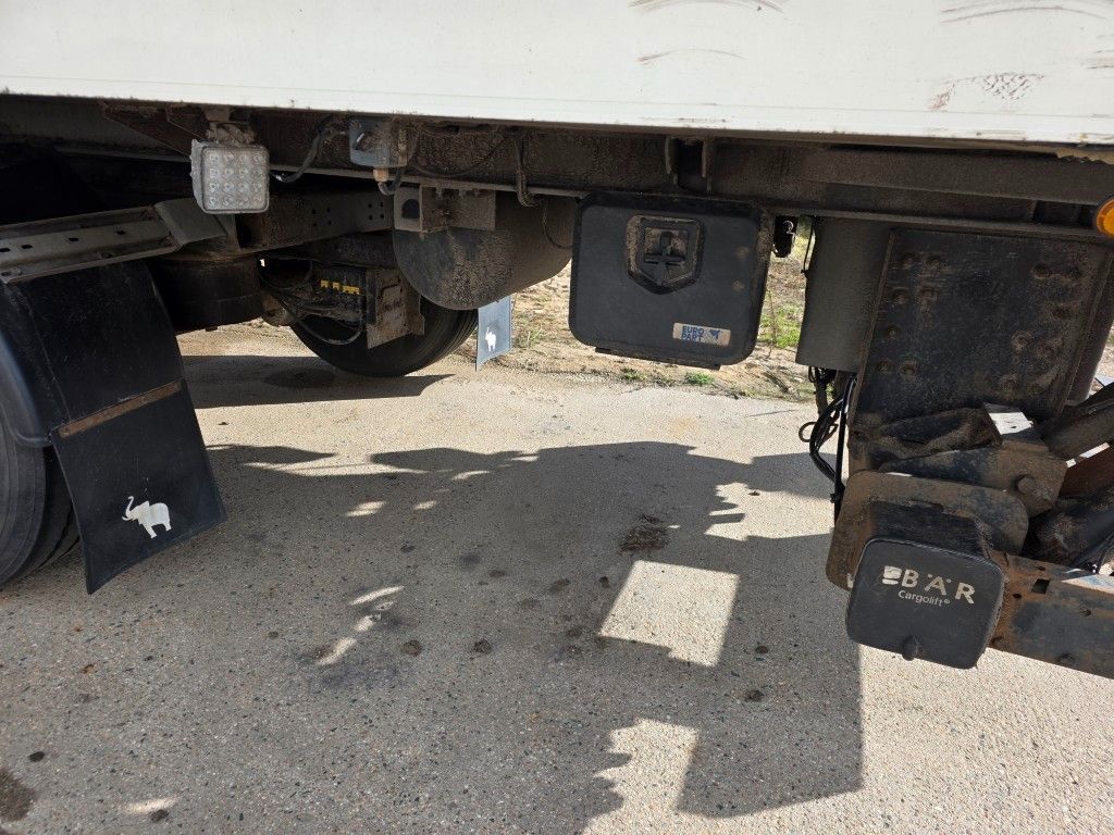 Fahrzeugabbildung Schmitz Cargobull City Tiefkühler, 2. Achs drehbar, 3 to Ladebordw