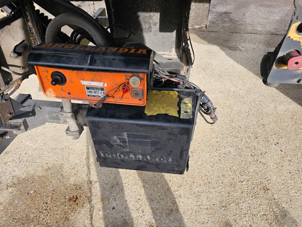 Fahrzeugabbildung Schmitz Cargobull Tiefkühler City, 2. Achse drehbar, Carrier 1550