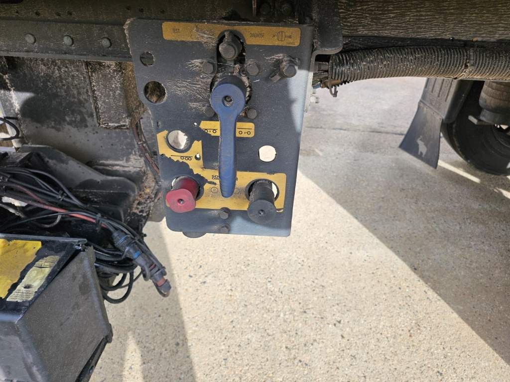 Fahrzeugabbildung Schmitz Cargobull Tiefkühler City, 2. Achse drehbar, Carrier 1550