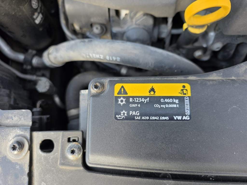 Fahrzeugabbildung Volkswagen Golf 1.6 TDI SCR IQ.DRIVE Variant,Fahrschulwagen