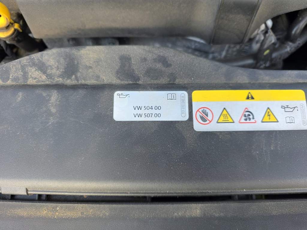 Fahrzeugabbildung Volkswagen Golf 1.6 TDI SCR IQ.DRIVE Variant,Fahrschulwagen