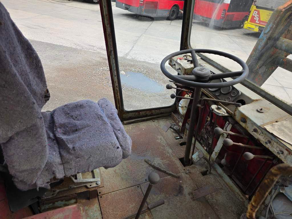 Fahrzeugabbildung Andere Craiova IH Radbagger ( Romania ) mit 2 Schalengr