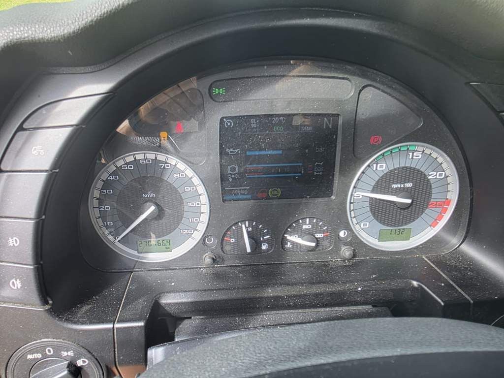 Fahrzeugabbildung Iveco 570 S-Way, Retarder, Standklima, Blitzer,RUL
