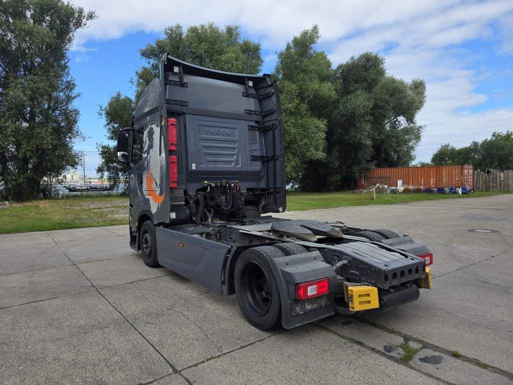Fahrzeugabbildung Iveco 570 S-Way, Retarder, Standklima, Blitzer,RUL