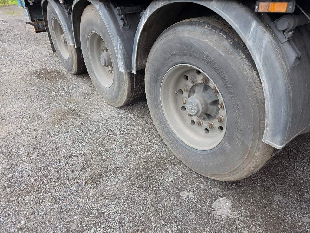 Fahrzeugabbildung Reisch 65 cbm Schubboden, BPW Trommel, Kornschieber