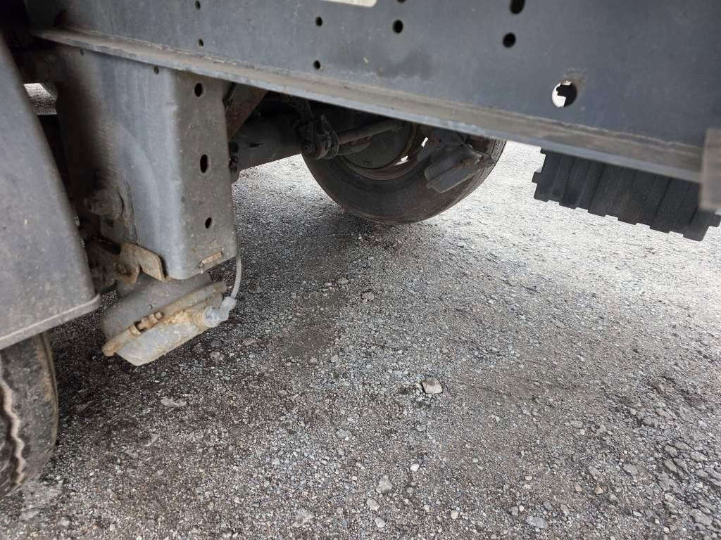 Fahrzeugabbildung Reisch 65 cbm Schubboden, BPW Trommel, Kornschieber