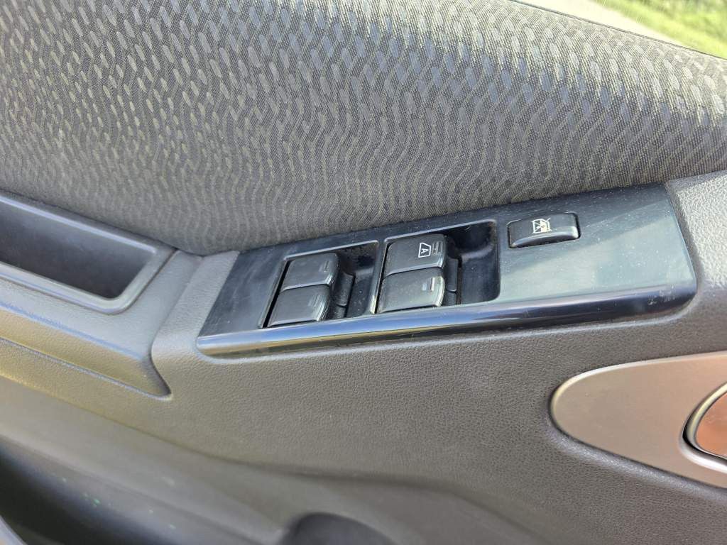 Fahrzeugabbildung Nissan Navara, DC-MT, 4 Türer, 4x4