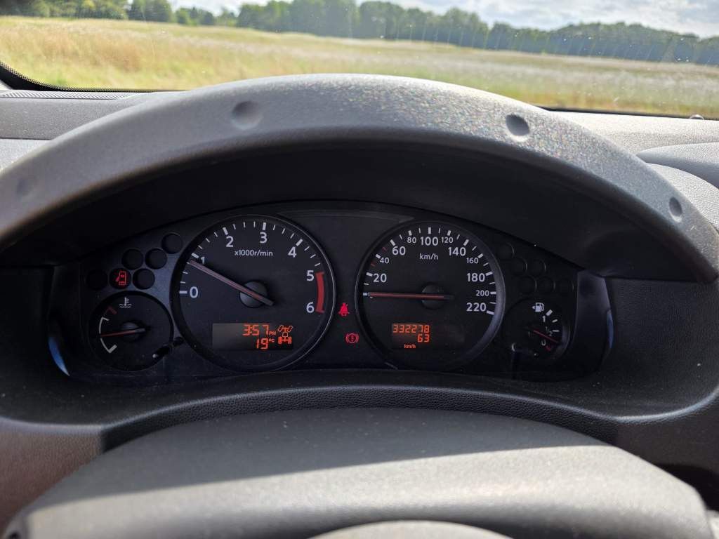 Fahrzeugabbildung Nissan Navara, DC-MT, 4 Türer, 4x4