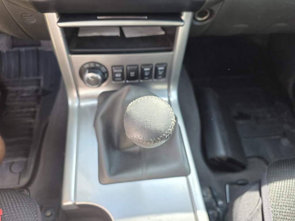 Fahrzeugabbildung Nissan Navara, DC-MT, 4 Türer, 4x4