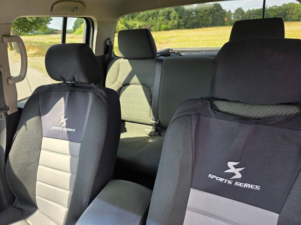 Fahrzeugabbildung Nissan Navara, DC-MT, 4 Türer, 4x4
