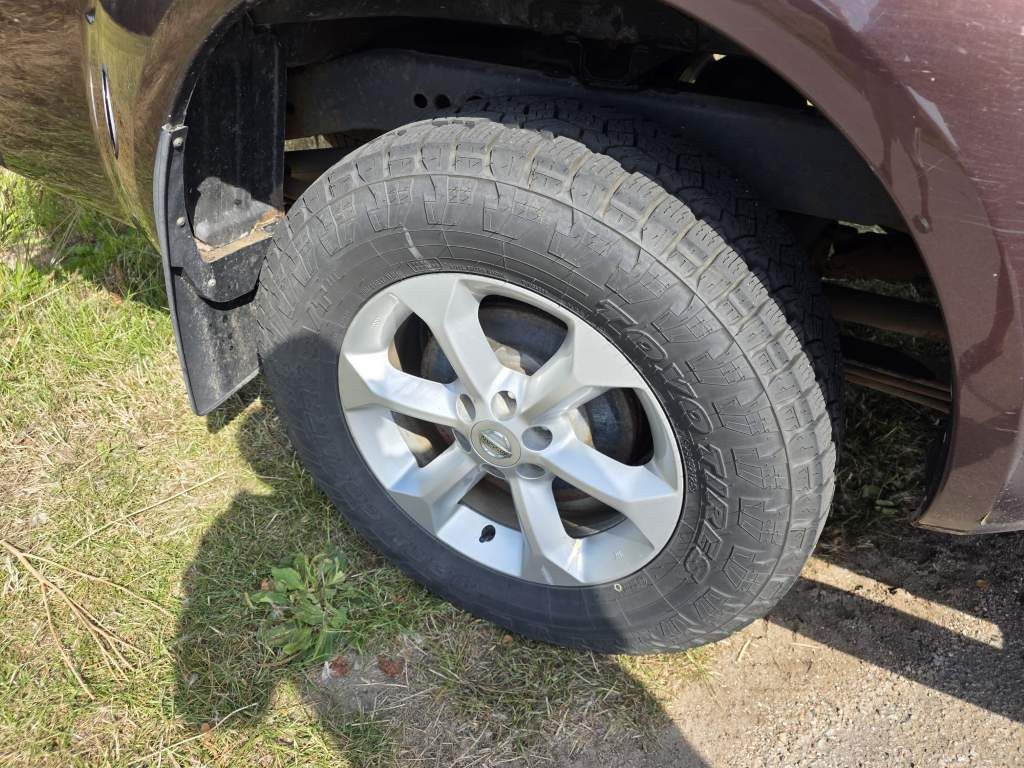Fahrzeugabbildung Nissan Navara, DC-MT, 4 Türer, 4x4