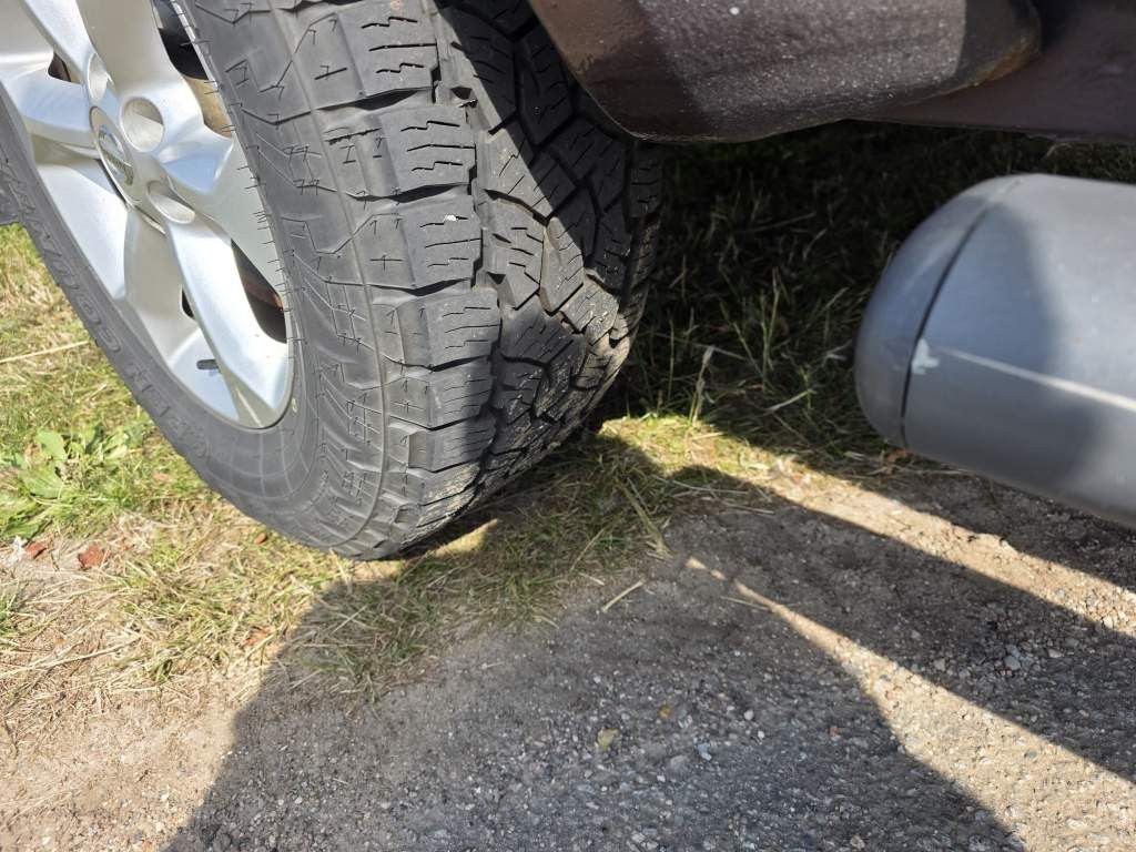 Fahrzeugabbildung Nissan Navara, DC-MT, 4 Türer, 4x4