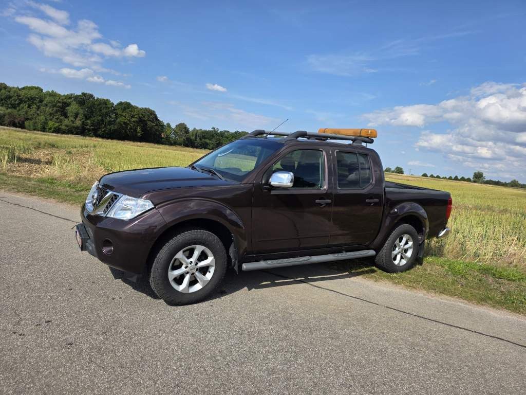 Fahrzeugabbildung Nissan Navara, DC-MT, 4 Türer, 4x4