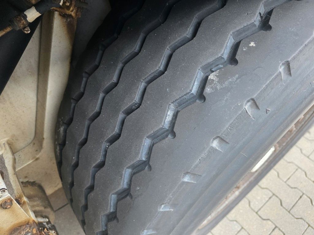 Fahrzeugabbildung Langendorf Innenlader Glas, Lift, deutsch, Strombetrieb
