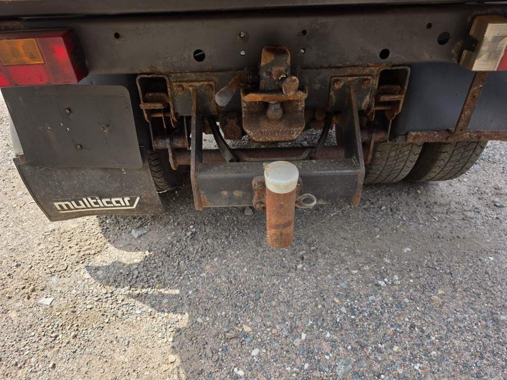 Fahrzeugabbildung Multicar 4x4 Kommunalhydraulik, 3-SDeiten-Kipper, Doka