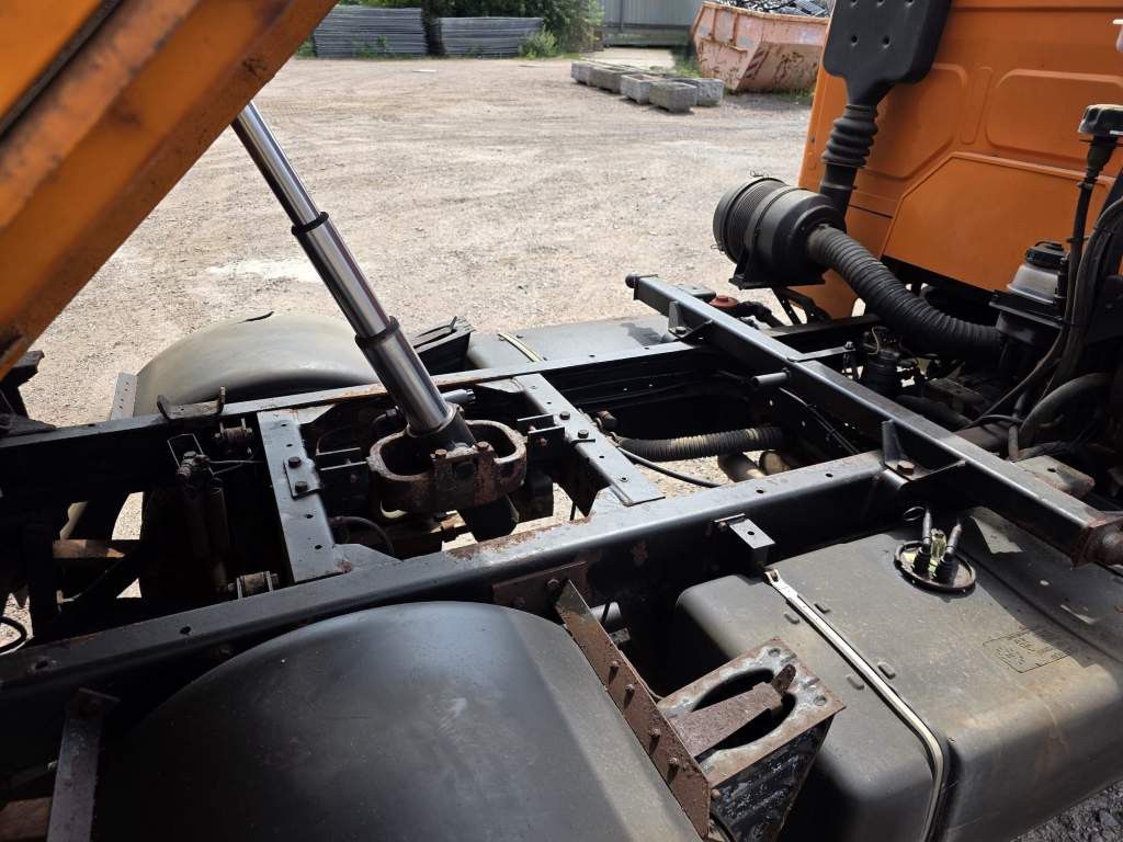Fahrzeugabbildung Multicar 4x4 Kommunalhydraulik, 3-SDeiten-Kipper, Doka