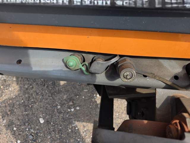 Fahrzeugabbildung Multicar 4x4 Kommunalhydraulik, 3-SDeiten-Kipper, Doka