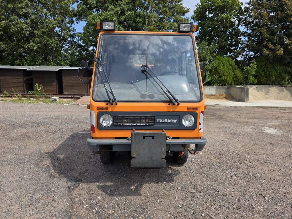 Fahrzeugabbildung Multicar 4x4 Kommunalhydraulik, 3-SDeiten-Kipper, Doka