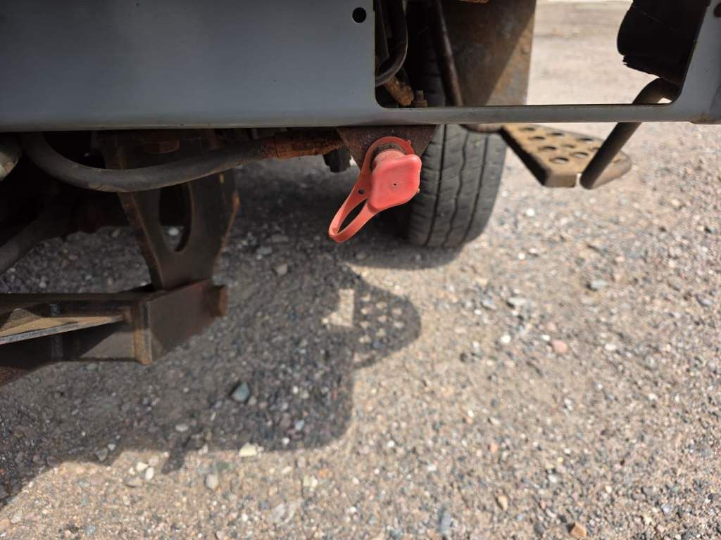 Fahrzeugabbildung Multicar 4x4 Kommunalhydraulik, 3-SDeiten-Kipper, Doka