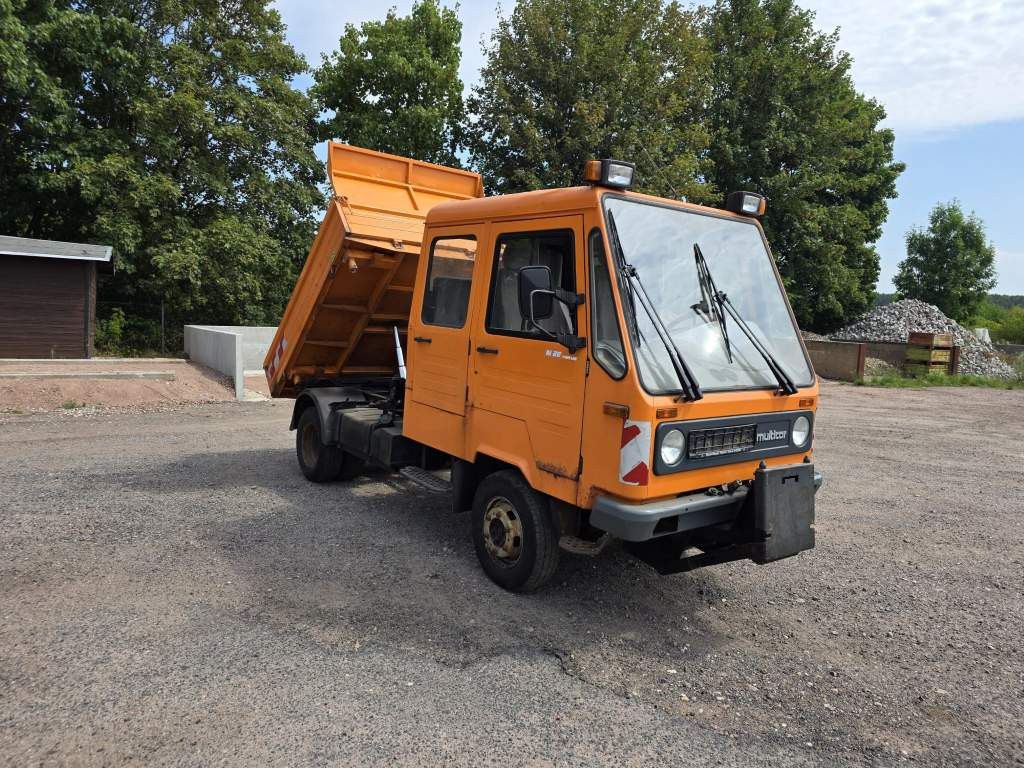 Fahrzeugabbildung Multicar 4x4 Kommunalhydraulik, 3-SDeiten-Kipper, Doka