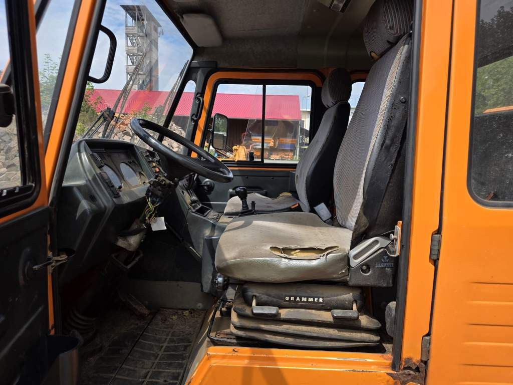 Fahrzeugabbildung Multicar 4x4 Kommunalhydraulik, 3-SDeiten-Kipper, Doka
