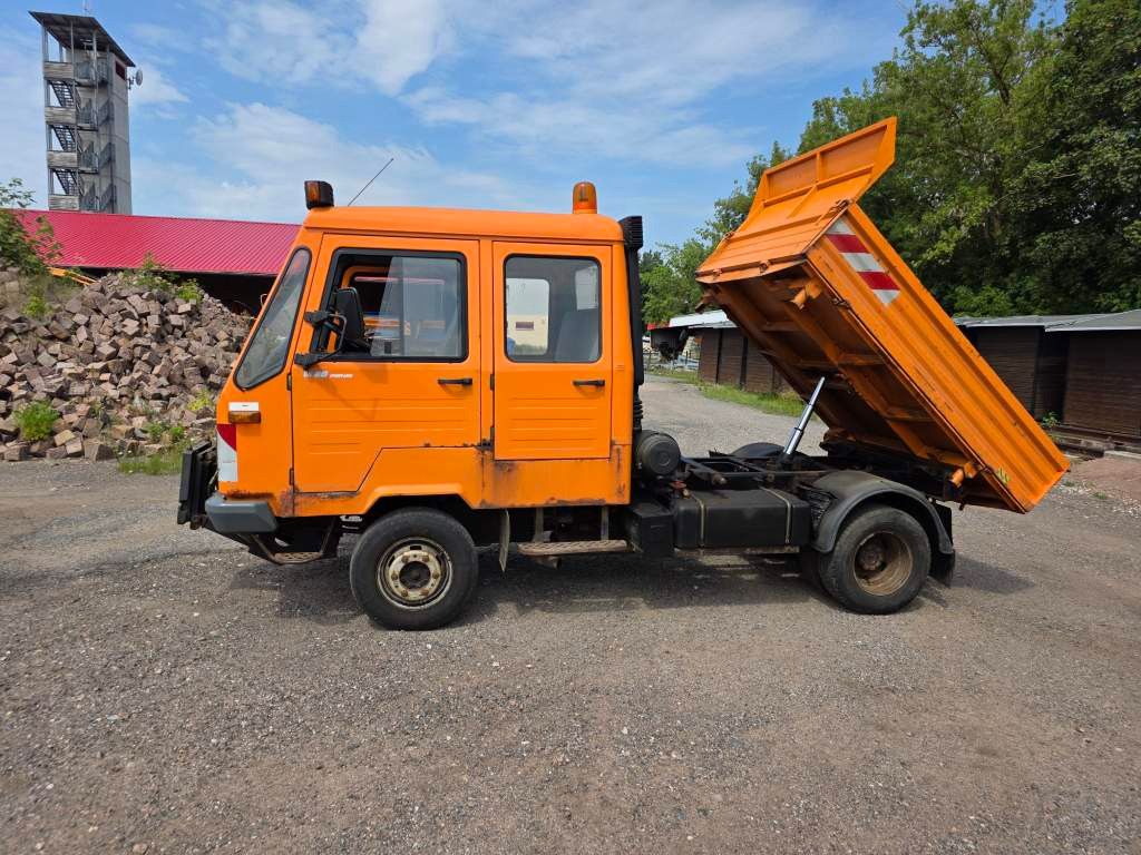 Fahrzeugabbildung Multicar 4x4 Kommunalhydraulik, 3-SDeiten-Kipper, Doka