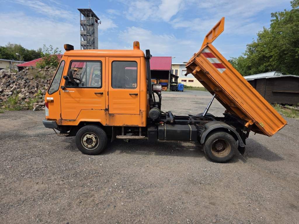 Fahrzeugabbildung Multicar 4x4 Kommunalhydraulik, 3-SDeiten-Kipper, Doka