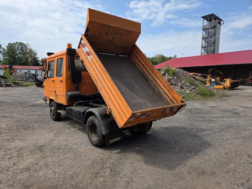 Fahrzeugabbildung Multicar 4x4 Kommunalhydraulik, 3-SDeiten-Kipper, Doka