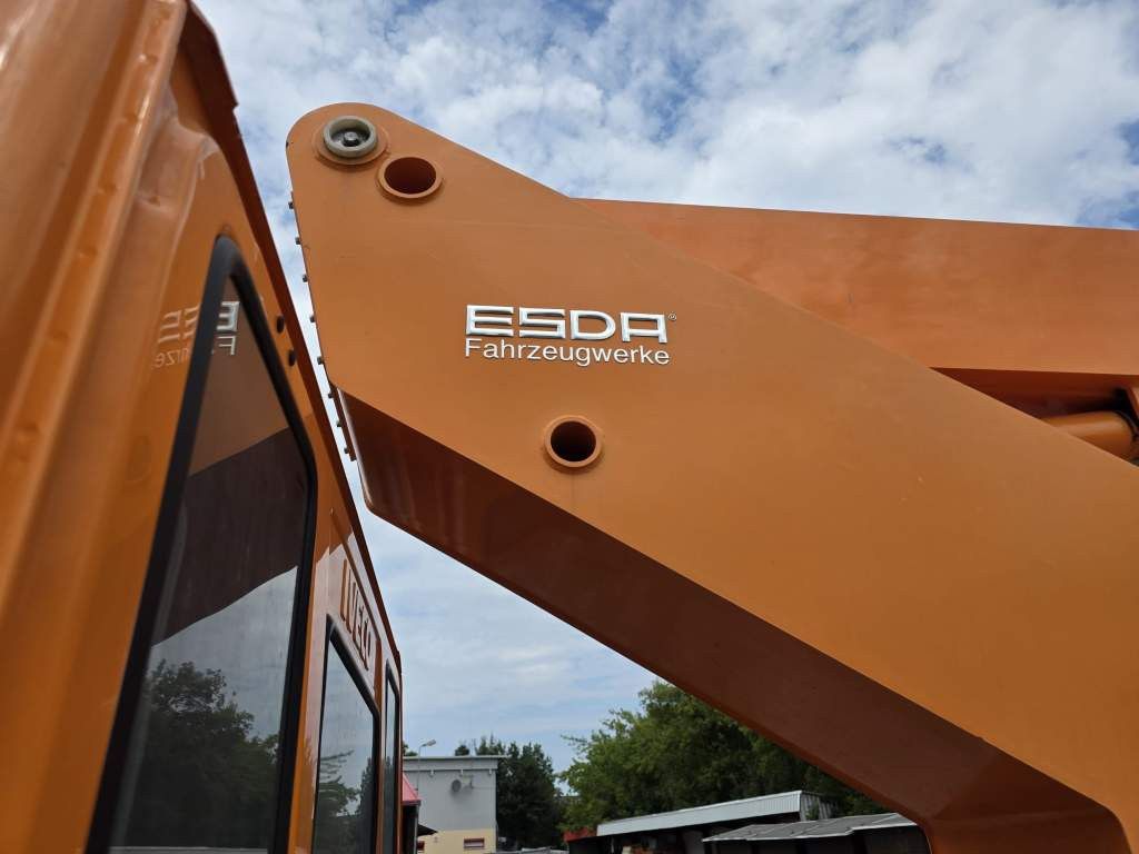 Fahrzeugabbildung Iveco 80E80 Hubsteiger ESDA Typ TG 1800