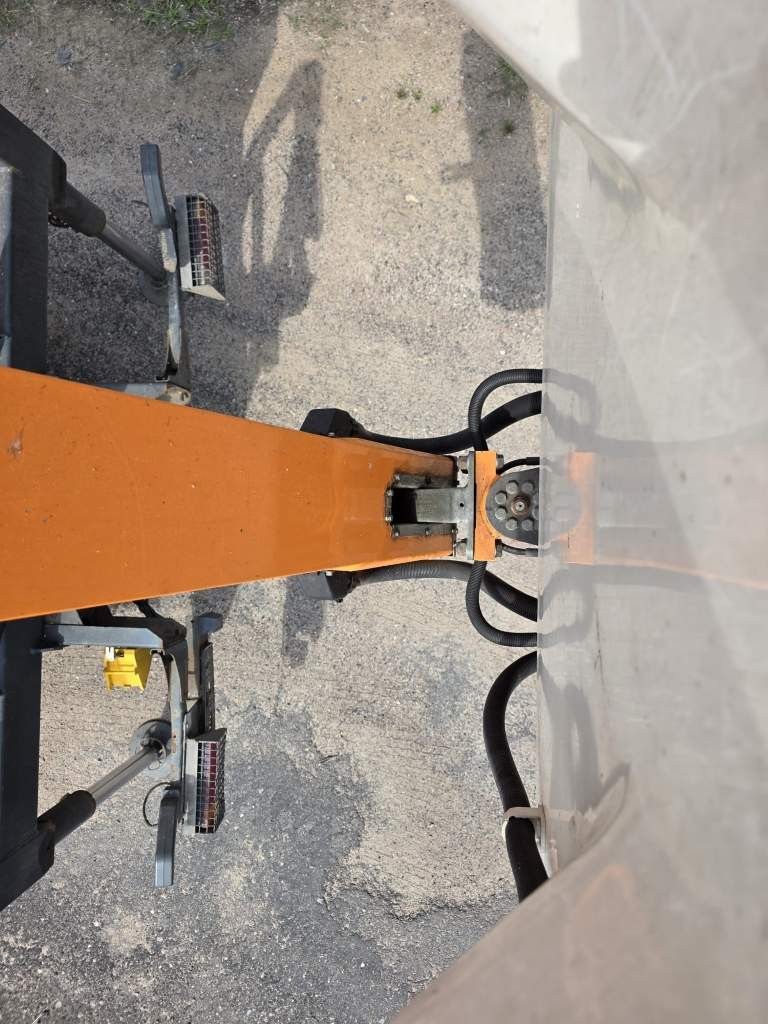 Fahrzeugabbildung Iveco 80E80 Hubsteiger ESDA Typ TG 1800