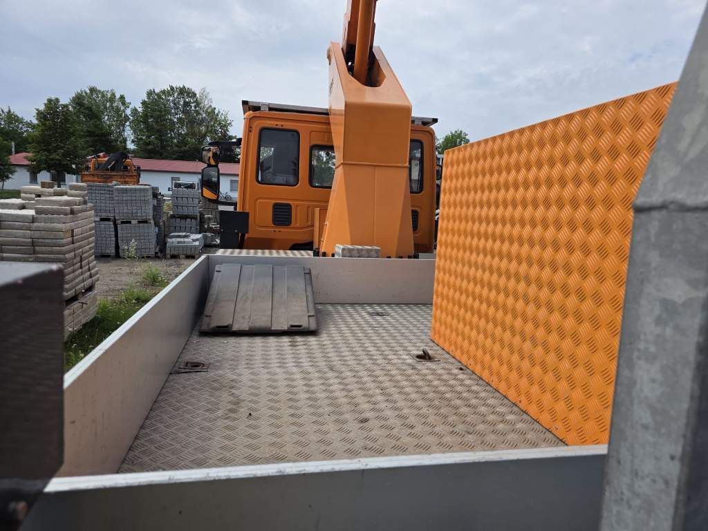 Fahrzeugabbildung Iveco 80E80 Hubsteiger ESDA Typ TG 1800