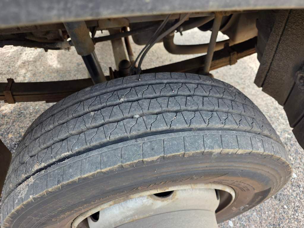Fahrzeugabbildung Iveco 80E80 Hubsteiger ESDA Typ TG 1800
