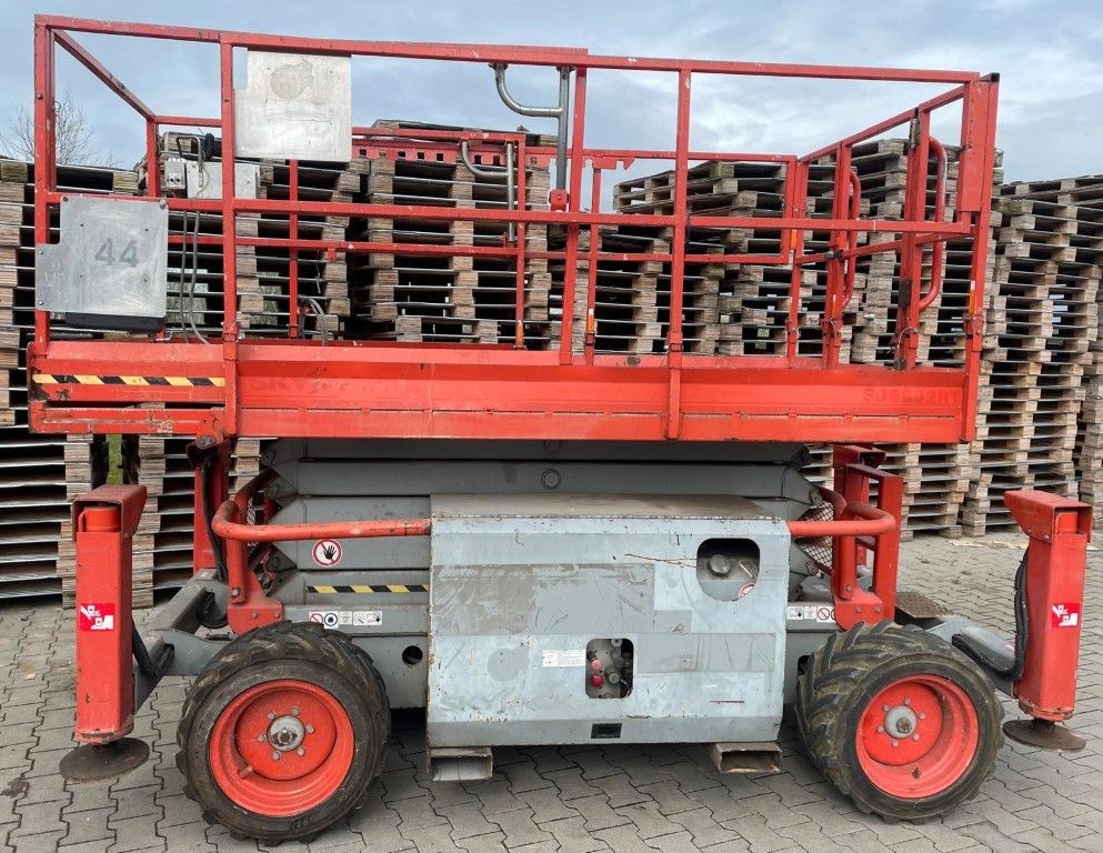 Fahrzeugabbildung Andere Skyjack SJ6832RT 4x4 Diesel, neuer Motor!!!