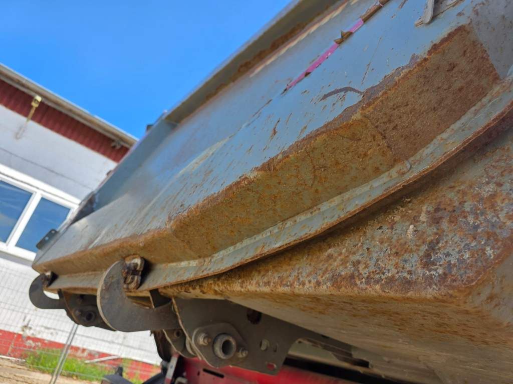 Fahrzeugabbildung Schmitz Cargobull ca. 26 cbm Hlabrund Hinterkipper, Lift