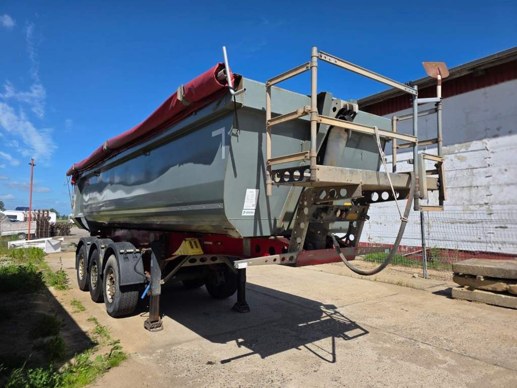 Fahrzeugabbildung Schmitz Cargobull ca. 26 cbm Hlabrund Hinterkipper, Lift