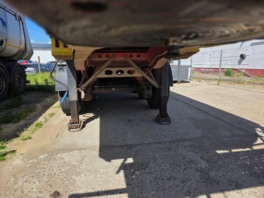 Fahrzeugabbildung Schmitz Cargobull ca. 26 cbm Hlabrund Hinterkipper, Lift