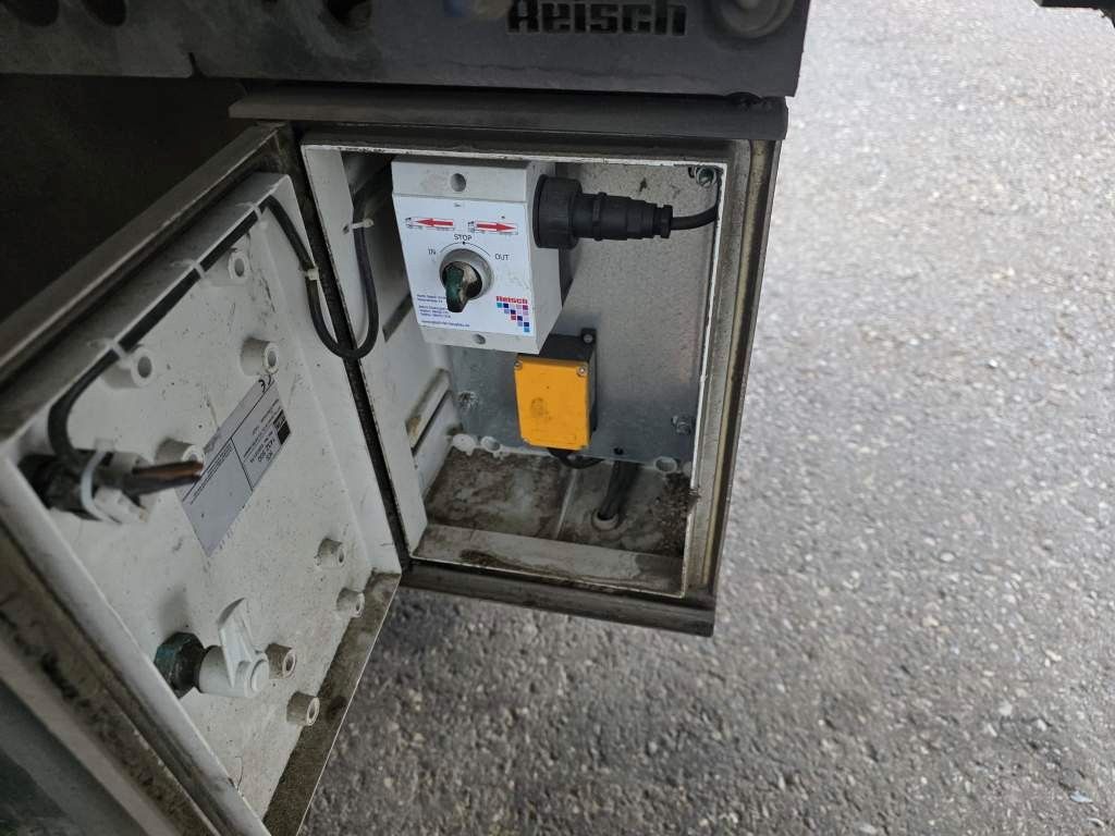 Fahrzeugabbildung Reisch 65 cbm Schubboden , BPW trommel, ALCOA LM Felgen