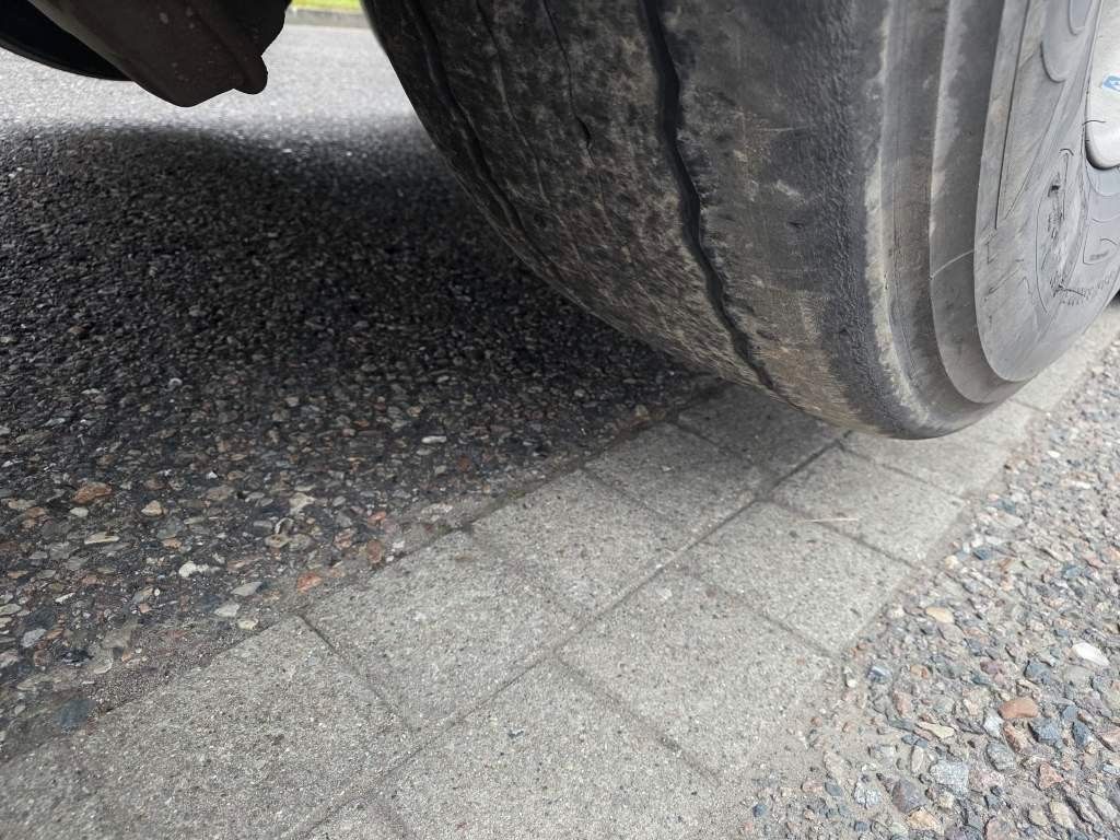 Fahrzeugabbildung Reisch 65 cbm Schubboden , BPW trommel, ALCOA LM Felgen