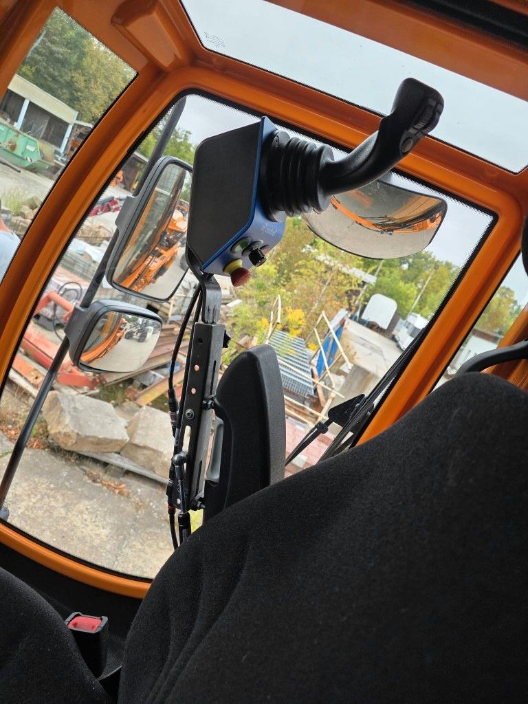 Fahrzeugabbildung Unimog U427L mit Mulag MFK500 & MHU+Aebis Schmidt Strat