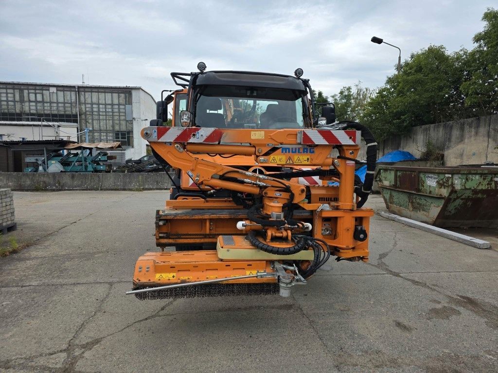 Fahrzeugabbildung Unimog U427L mit Mulag MFK500 & MHU+Aebis Schmidt Strat
