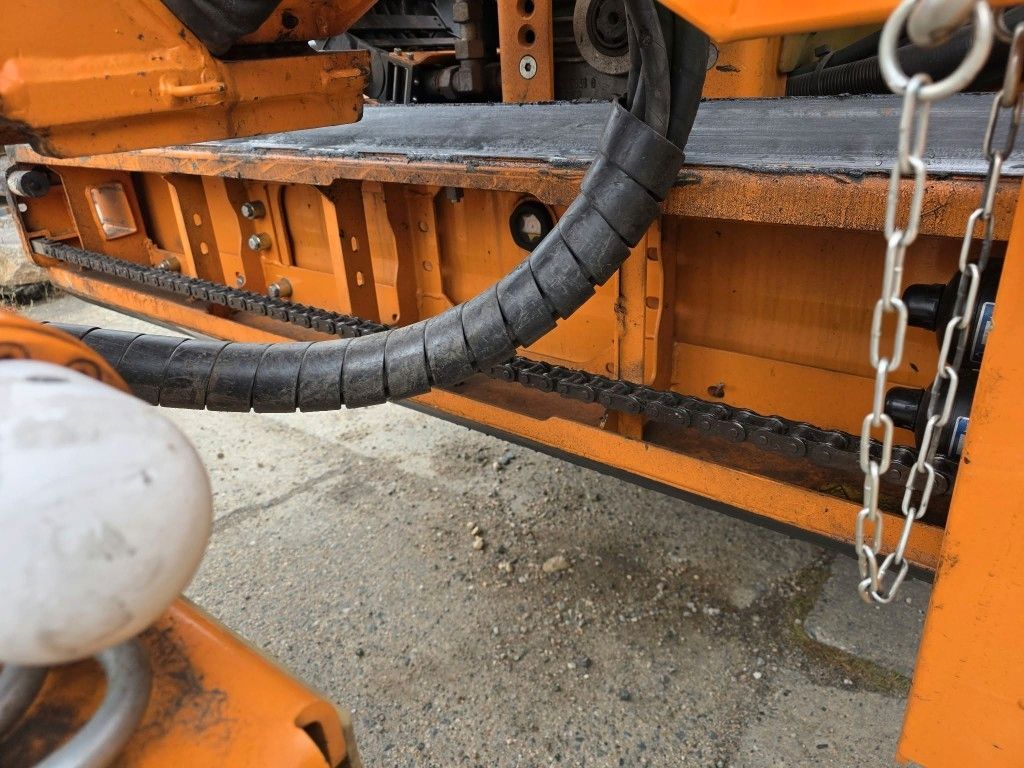 Fahrzeugabbildung Unimog U427L mit Mulag MFK500 & MHU+Aebis Schmidt Strat