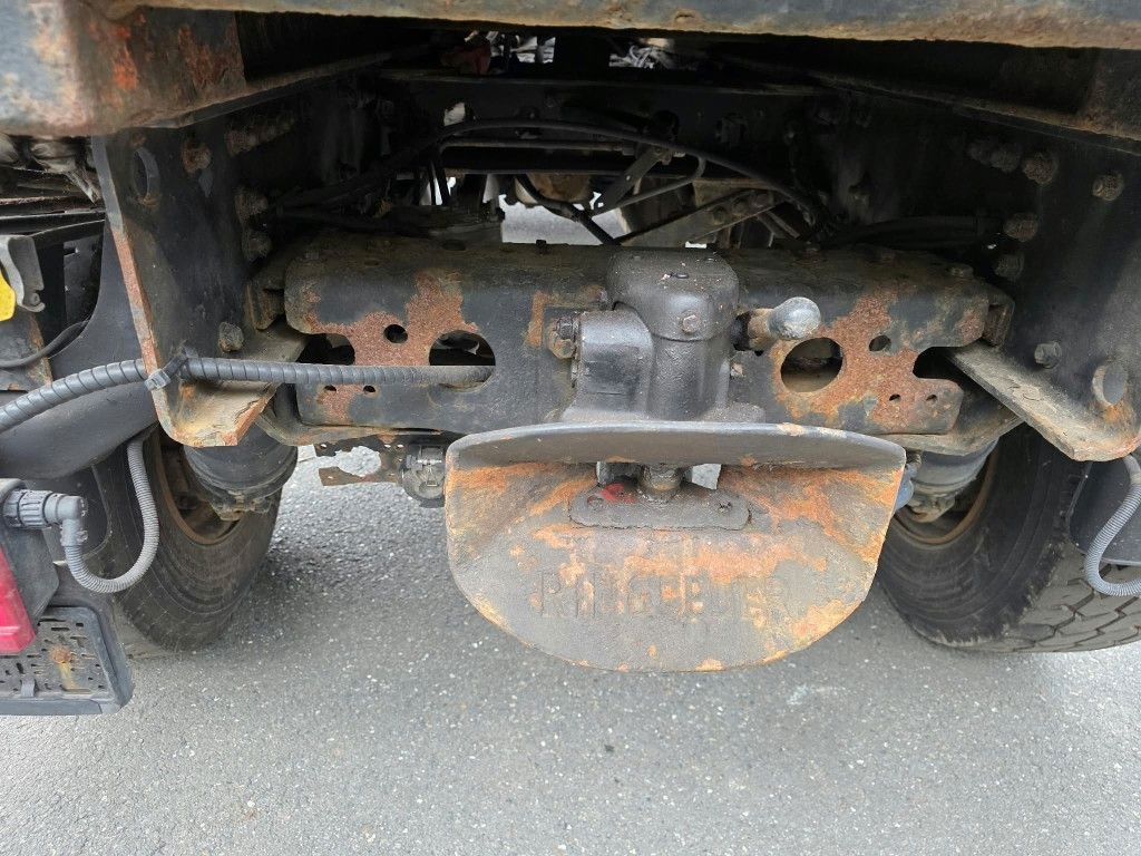 Fahrzeugabbildung Unimog U 500 3-Seiten-Kipper mit Kran PK 9501