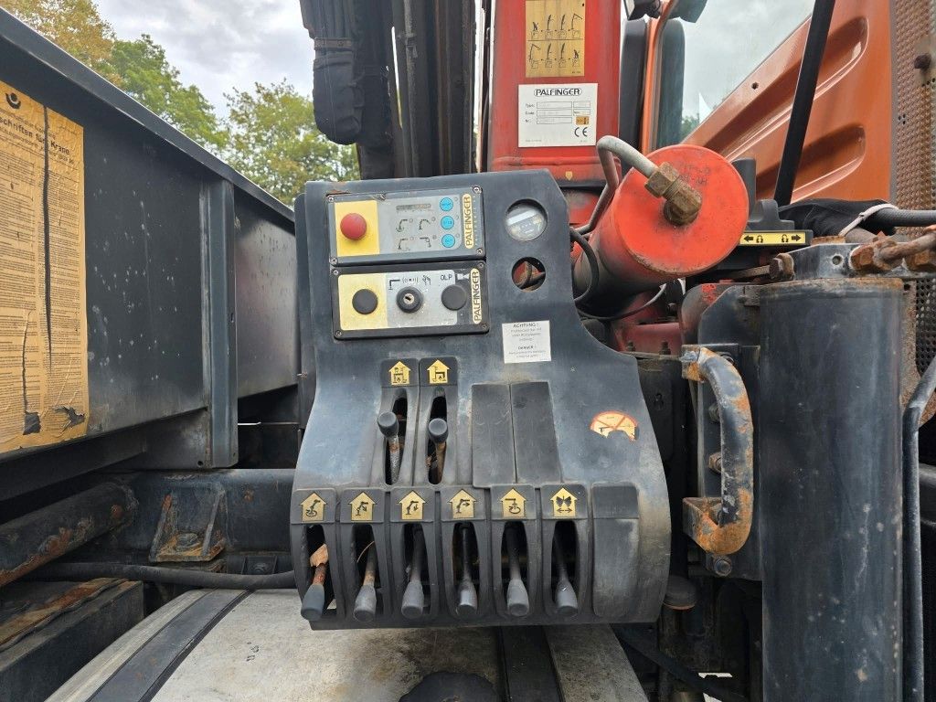 Fahrzeugabbildung Unimog U 500 3-Seiten-Kipper mit Kran PK 9501