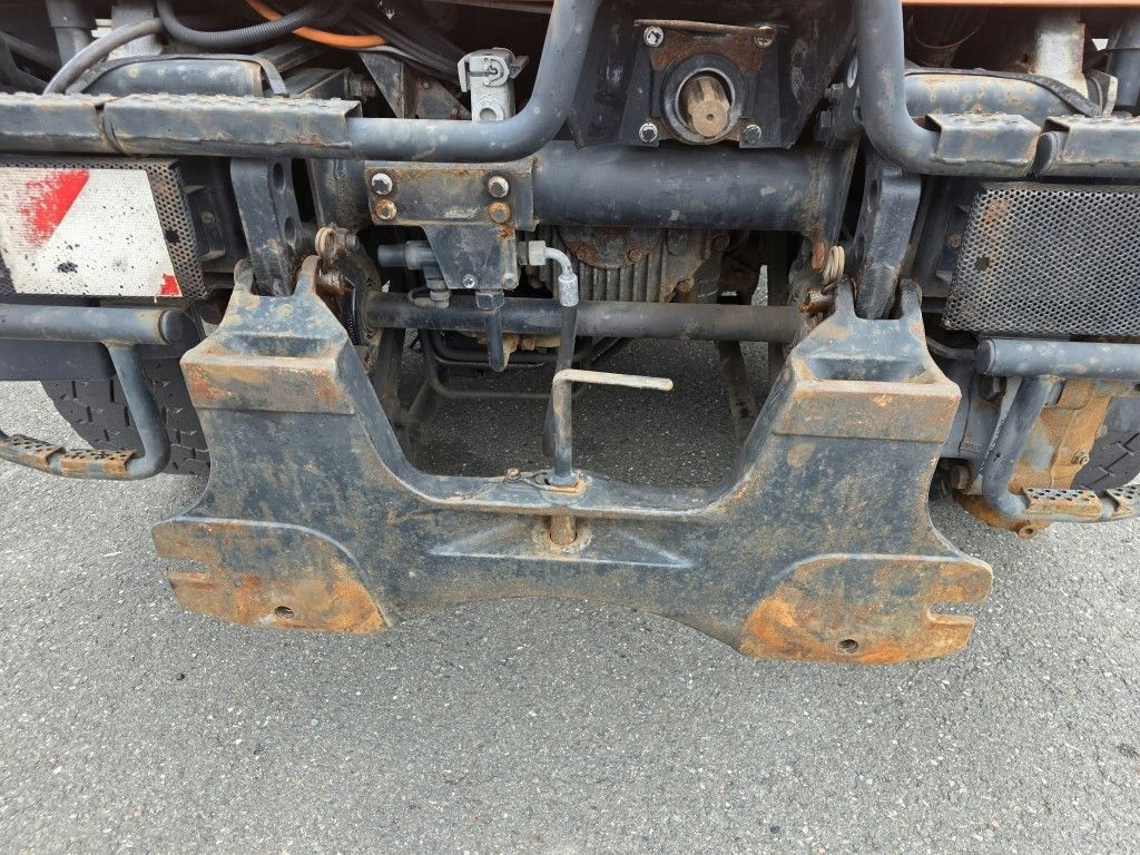 Fahrzeugabbildung Unimog U 500 3-Seiten-Kipper mit Kran PK 9501