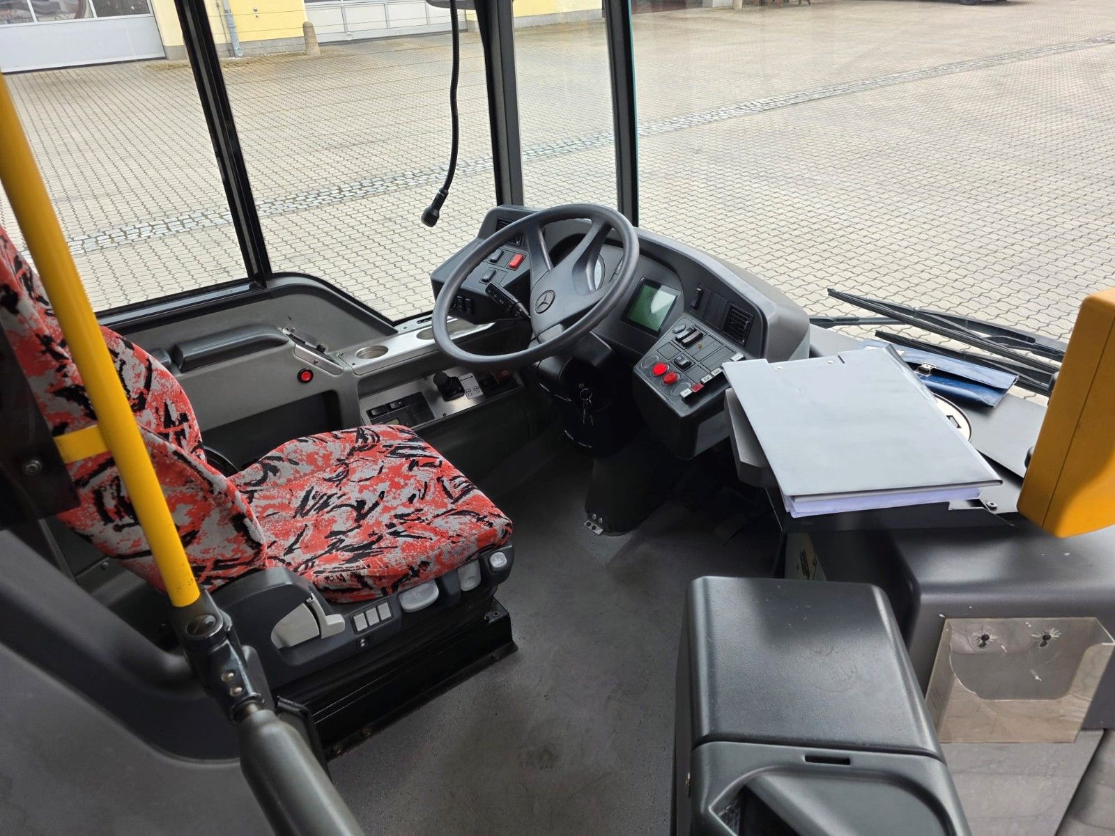 Fahrzeugabbildung Mercedes-Benz LE 530 40+56+1+1