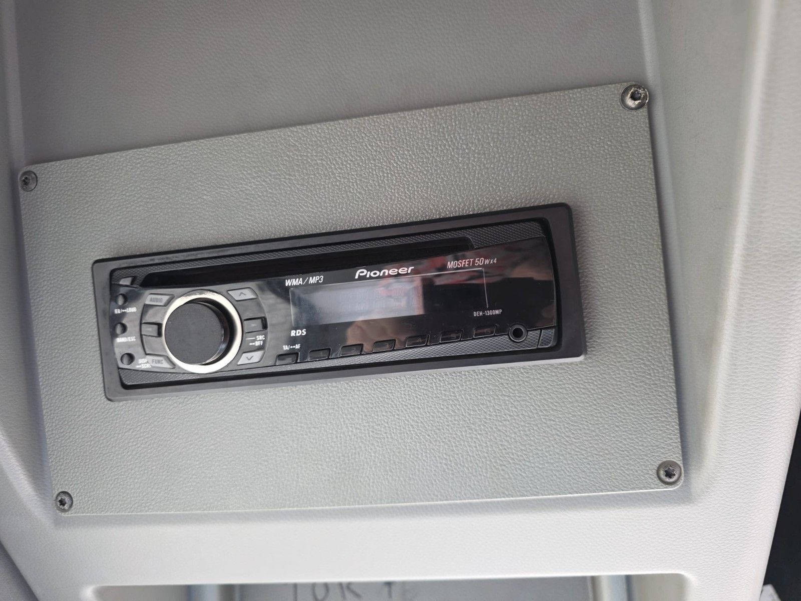 Fahrzeugabbildung Mercedes-Benz LE 530 40+56+1+1