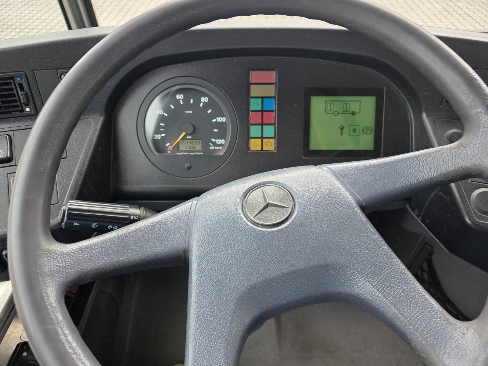 Fahrzeugabbildung Mercedes-Benz LE 530 40+56+1+1