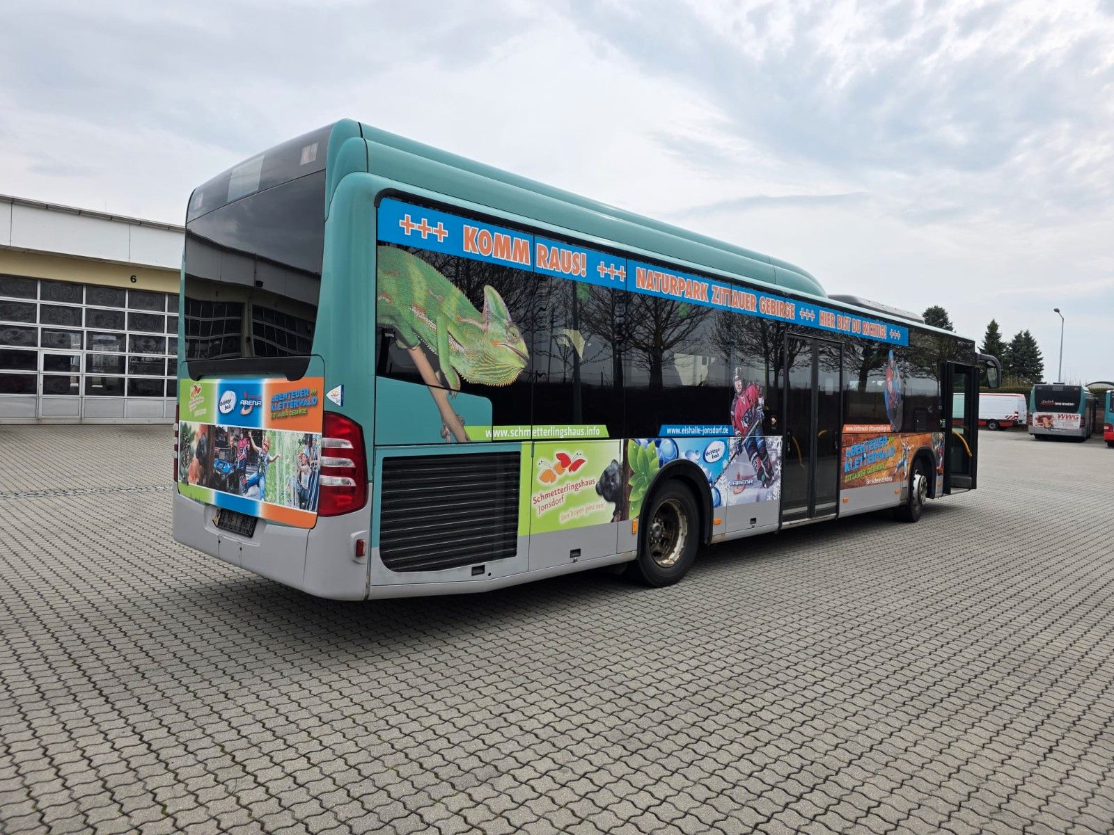 Fahrzeugabbildung Mercedes-Benz LE 530 40+56+1+1